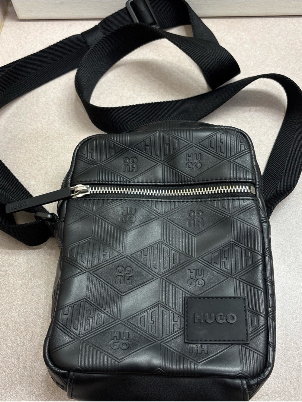 HUGO BOSS Men's Leather Crossbody Messenger Bag Embossed Logo BLACK
